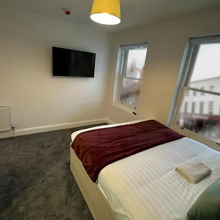 Mary Mullen's Eyre Square. 3*