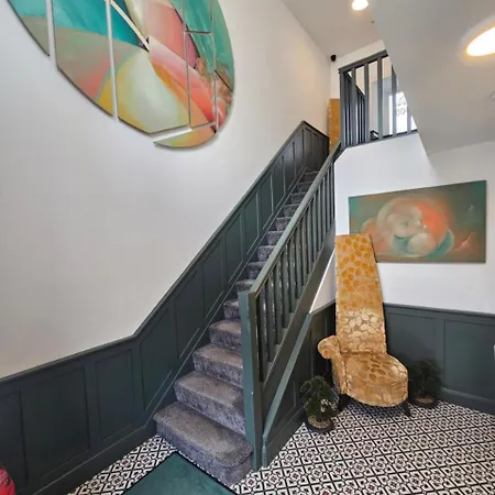 Mary Mullen's Eyre Square. Panzió 3*