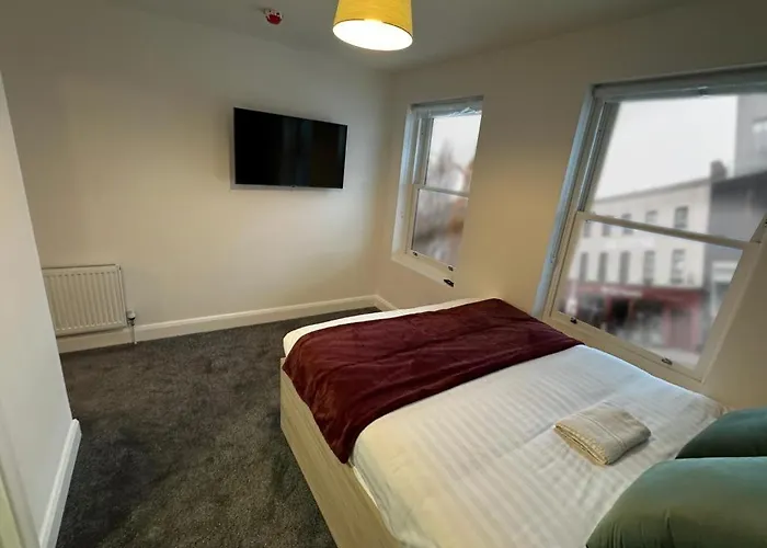 Mary Mullen's Eyre Square. 3*