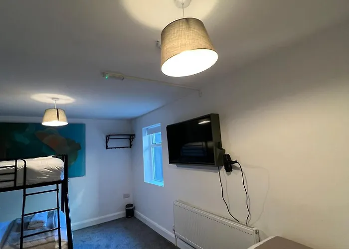 Bed & Breakfast Mary Mullen's Eyre Square.